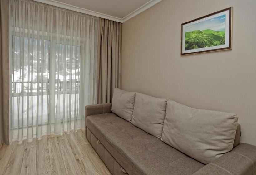 غرفة ديلوكس رباعية, Marmaros Apart Hotel & Spa