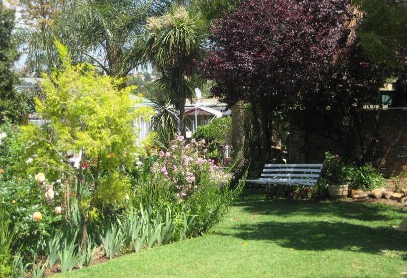 ガーデンビュースタンダードルーム, Lala Nathi Guest House & Self Catering