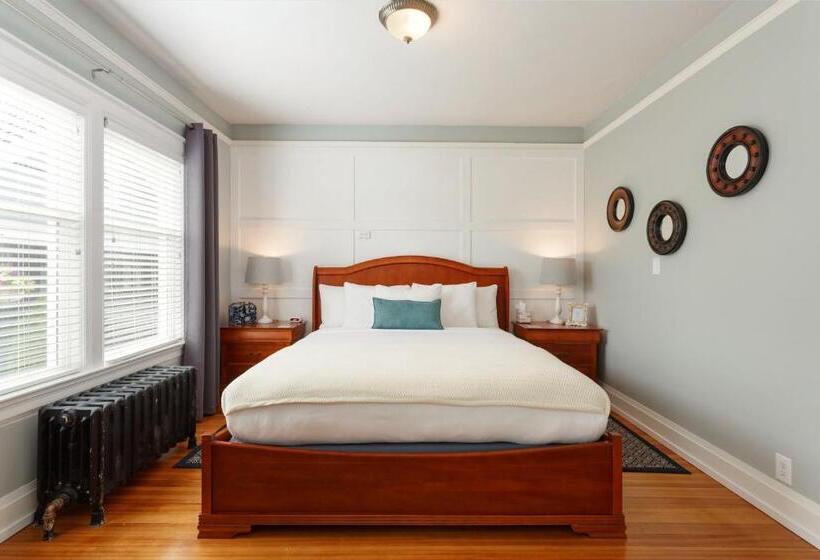 غرفة ديلوكس سرير كينج, Nantucket Inn  Anacortes