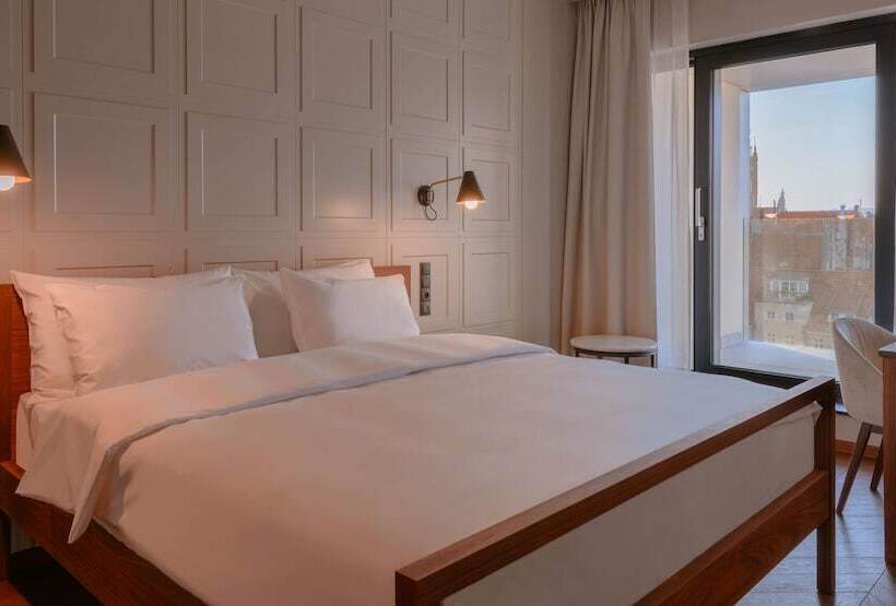 Люкс Вид на Реку, Radisson Hotel & Suites, Gdansk, Wyspa Spichrzów
