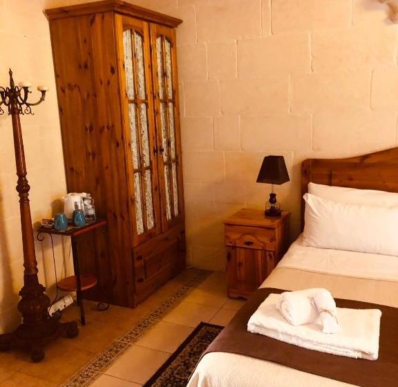 اتاق استاندارد با بالکن, Narcisa Farmhouse B&b