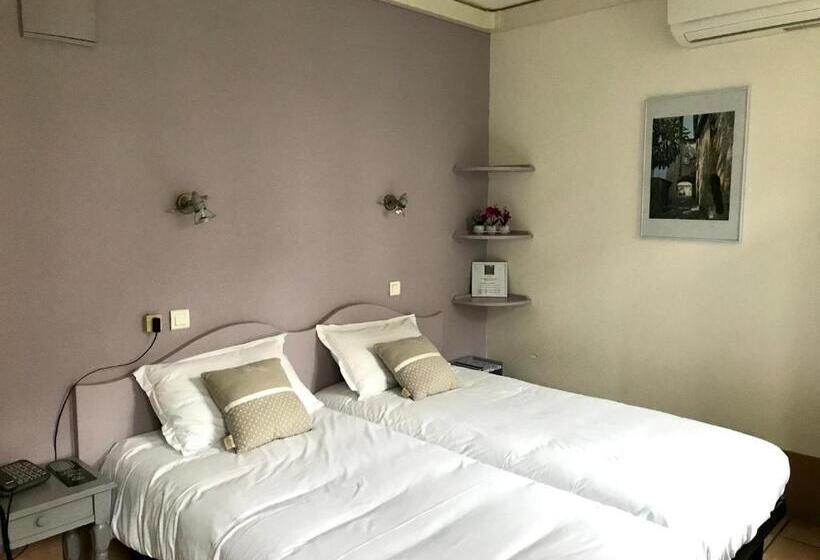 اتاق استاندارد برای معلولان, Hôtel Des Bains