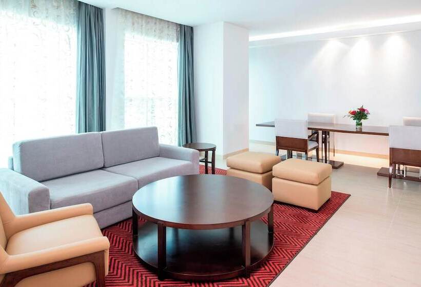 Президентский Люкс, Four Points By Sheraton Sharjah