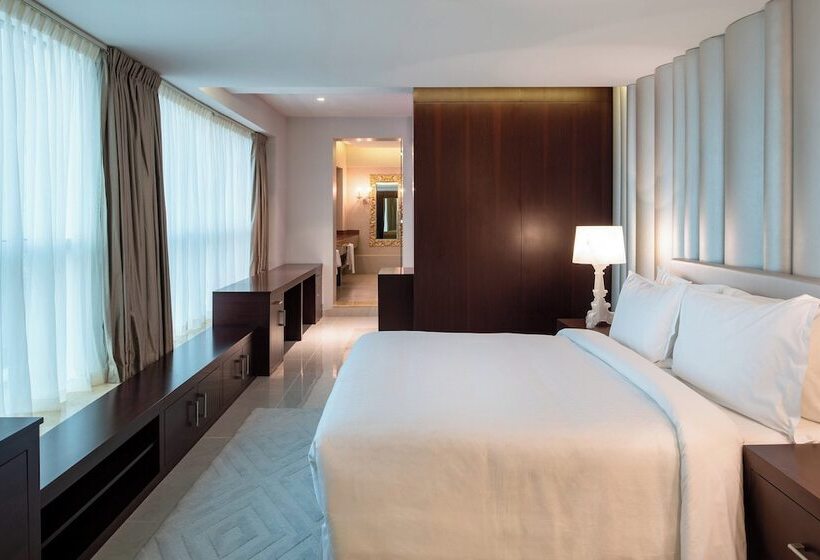 Люкс Президентский 2 Спальни, Four Points By Sheraton Sharjah