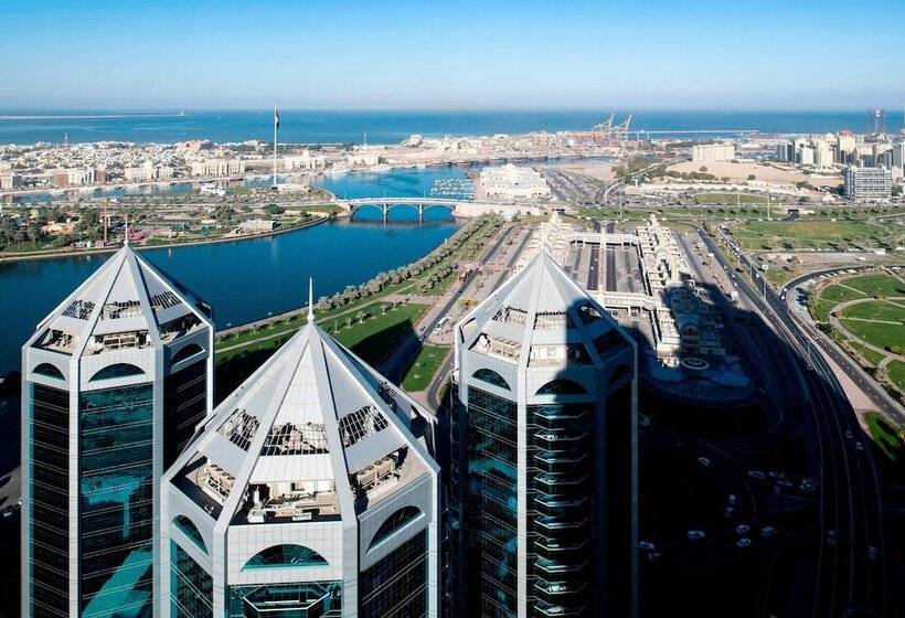 Люкс Президентский 2 Спальни, Four Points By Sheraton Sharjah