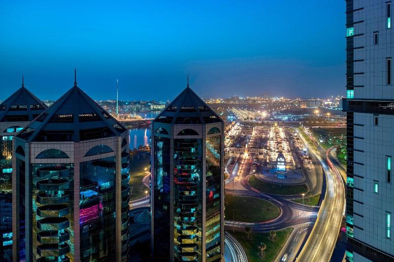 Номер Executive, Four Points By Sheraton Sharjah