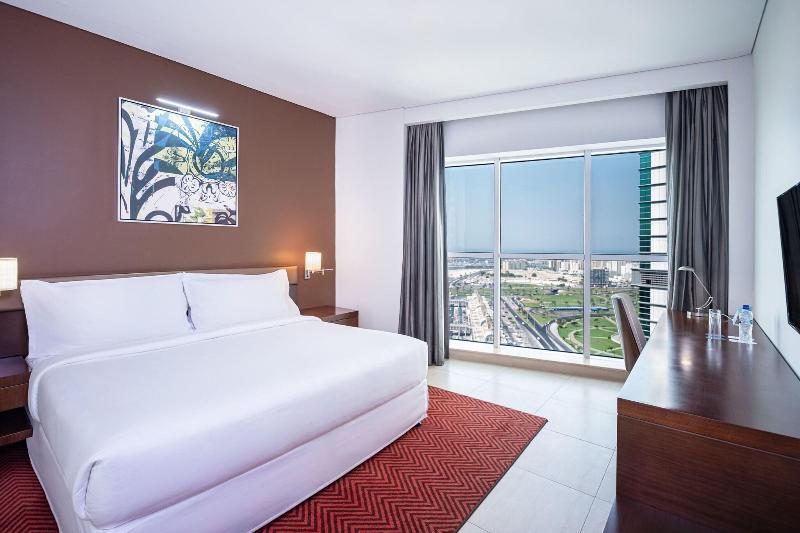 Номер Executive, Four Points By Sheraton Sharjah