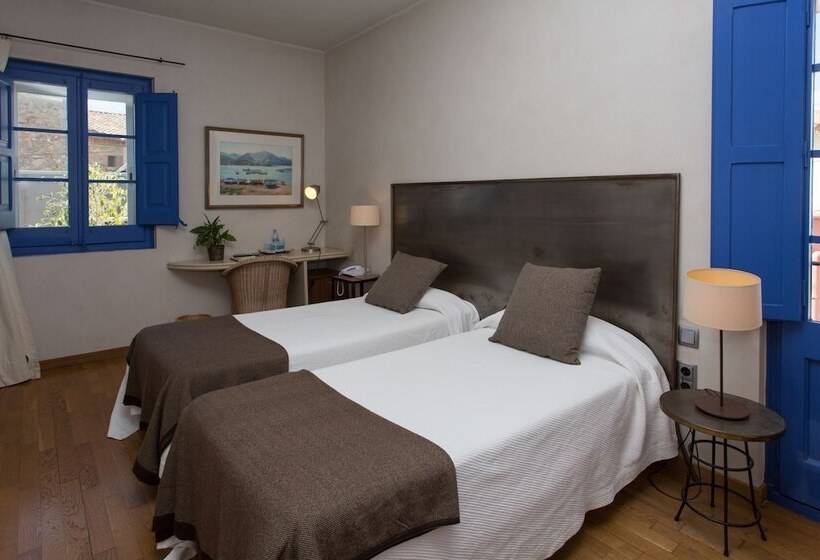 Номер Стандарт, Hostal De La Plaça