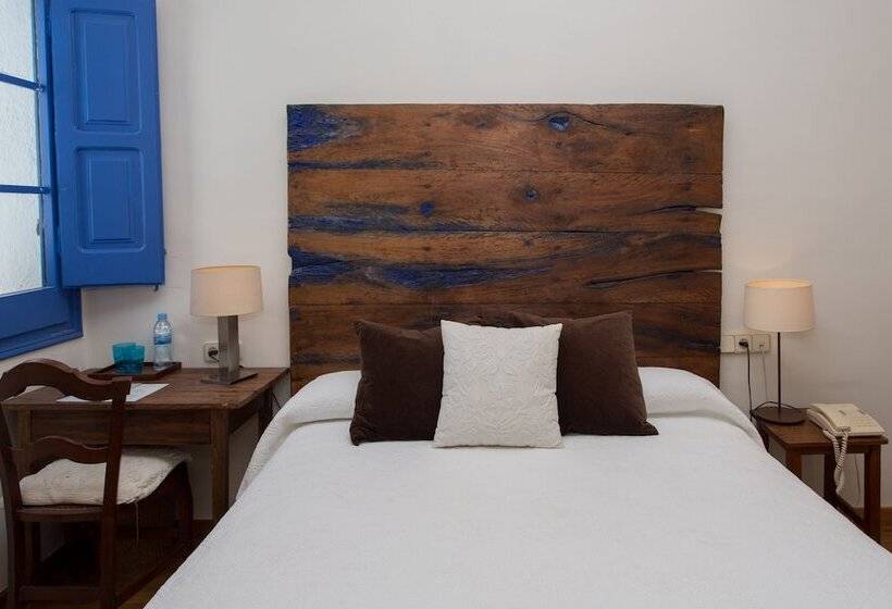 Номер Стандарт, Hostal De La Plaça