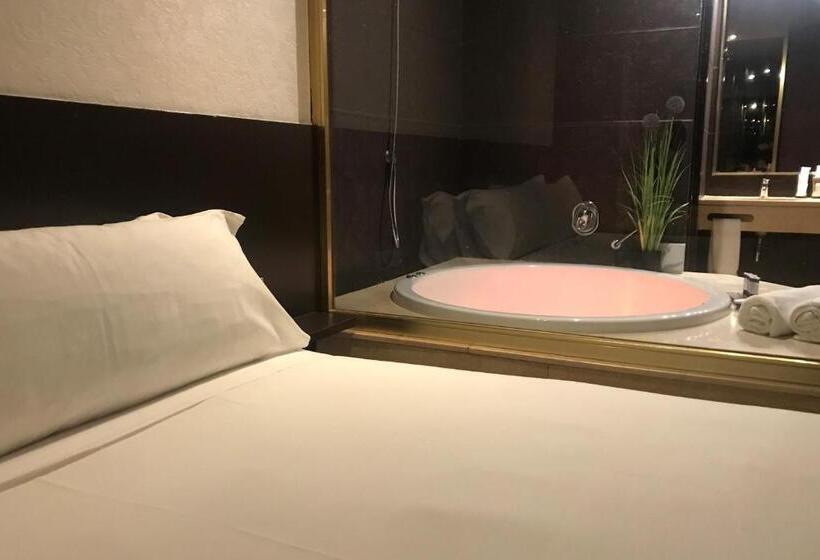 Люкс с гидромассажем, Motel Punt 14