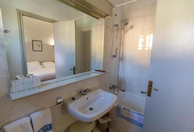 Номер Стандарт Индивидуальный, Hospedium Hotel Lleida
