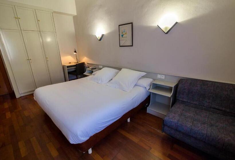 Номер Стандарт, Hospedium Hotel Lleida