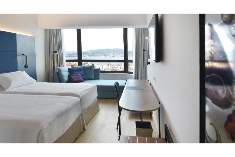 수피리어 룸, Occidental Vigo