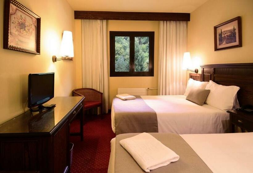 Четырехместный Номер Стандарт, Rvhotels Tuca