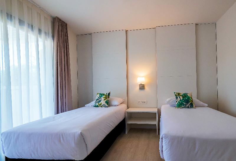 ファミリールーム, Golden Port Salou & Spa