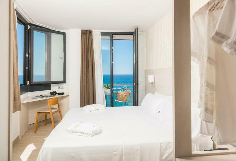 Triple Room Sea View, Marsol