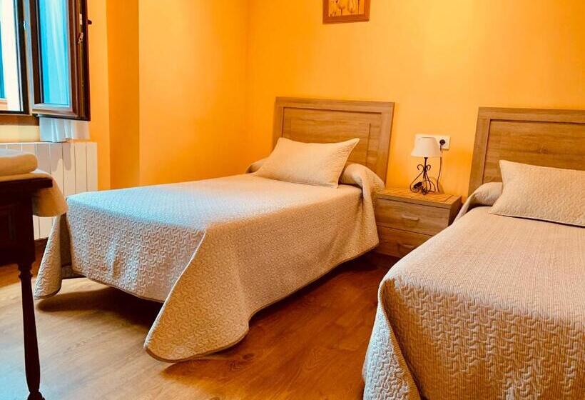 标准间, Hostal La Serna