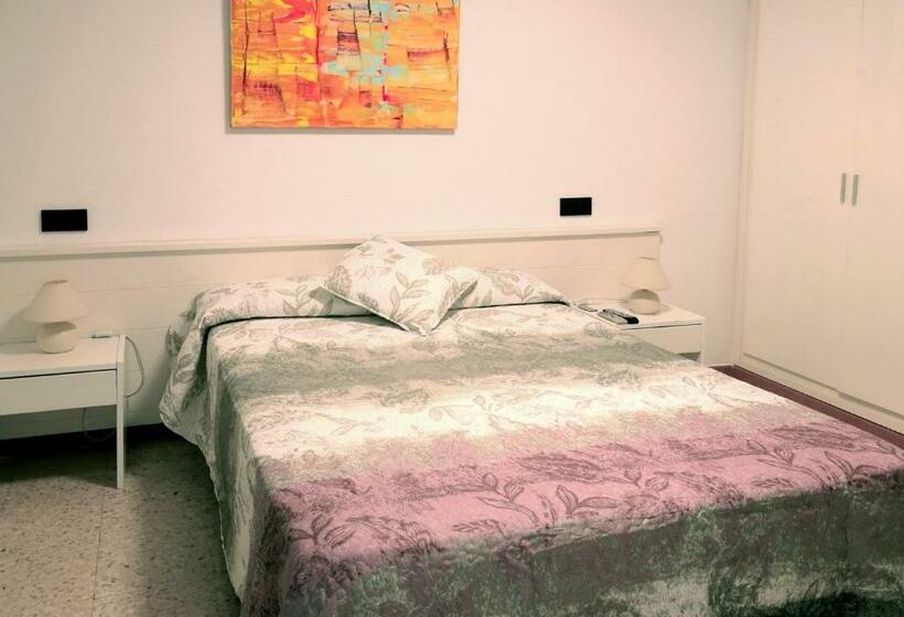 חדר סטנדרט, Hostal Lara