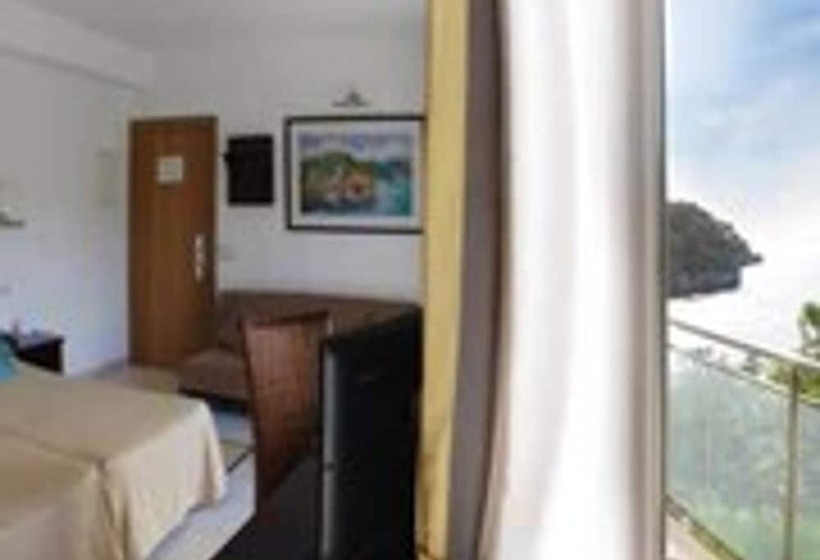 Полулюкс Вид на Море, Apartamentos Cala Santanyi