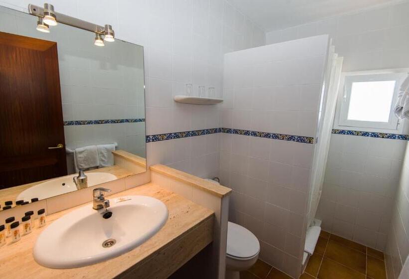 Номер Стандарт Вид на Море с Балконом, Hostal Cala Ratjada