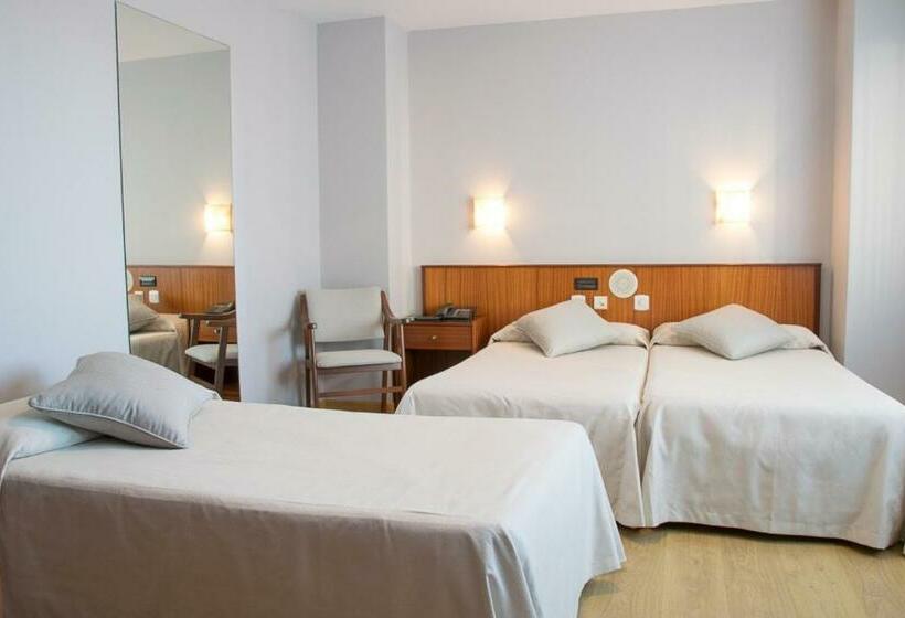 Triple Room Sea View, Brisa