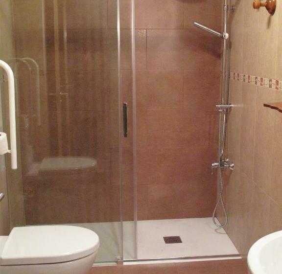 스탠다드 트리플 룸, Hostal La Provinciana