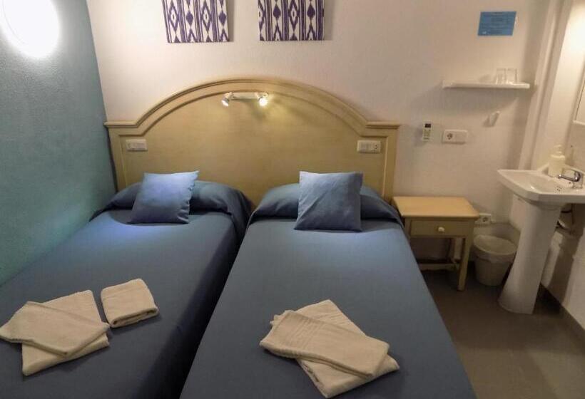 스탠다드 룸 공동 욕실, Hostal Villa Maruja