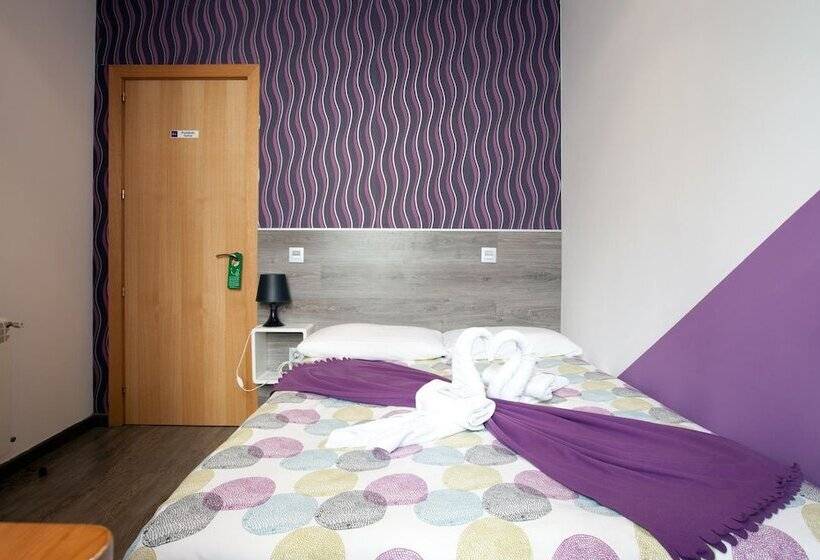 Quarto Estandar Individual, Hostal Abril Madrid