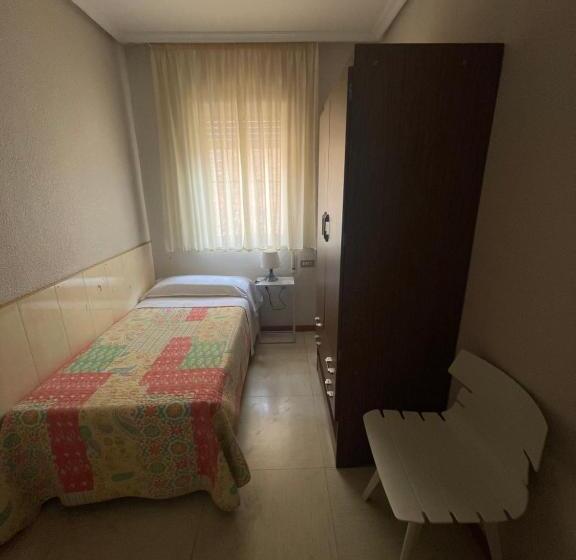 스탠다드 싱글 룸, Hostal Ochoa