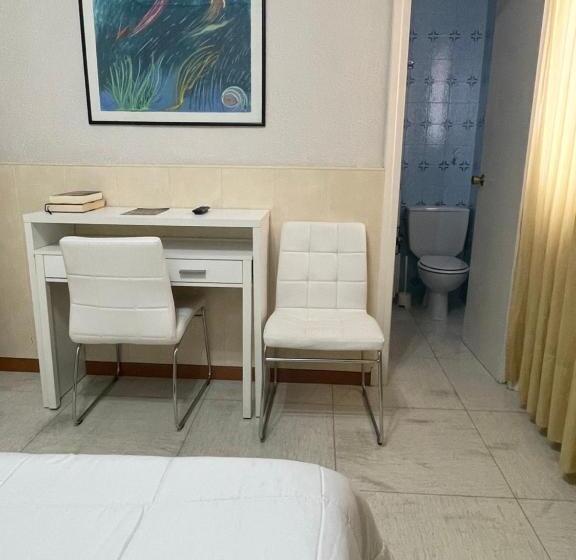스탠다드 룸 더블 침대, Hostal Ochoa