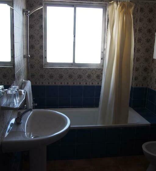 Семейный Номер, Hostal El Trovador
