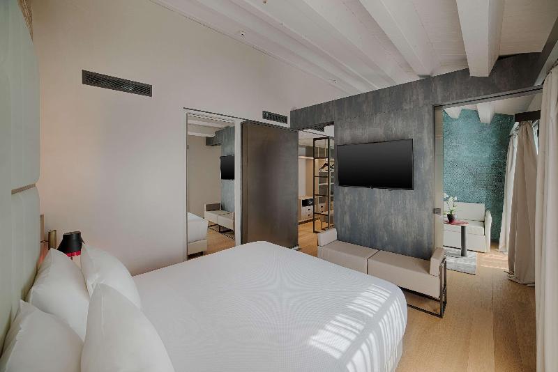 デラックスルーム, Casa De Los Arcos