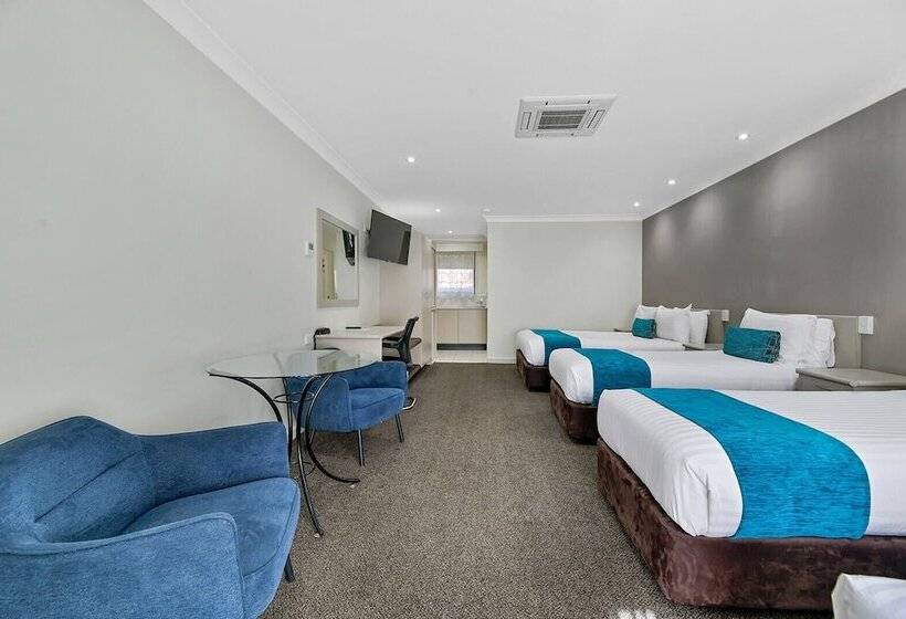 Семейный Номер Deluxe, Central Caleula Motor Lodge