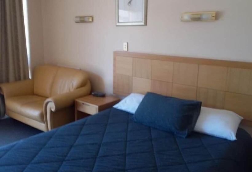 Номер Стандарт, Desert Sand Motor Inn