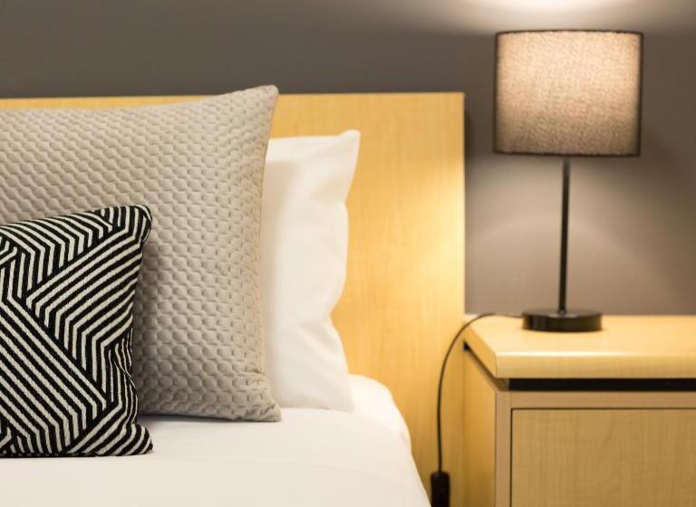 스탠다드 트리플 룸, Frontier Hotel Darwin
