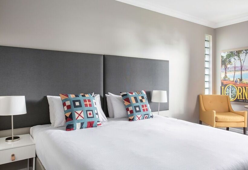 آپارتمان 2 خوابه, Mantra Lorne