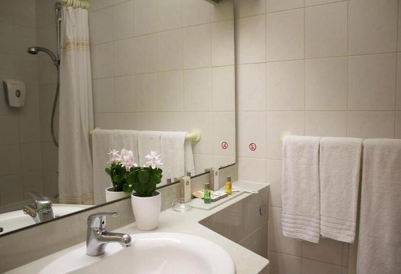스탠다드 트리플 룸, Globales Post Hotel & Wellness