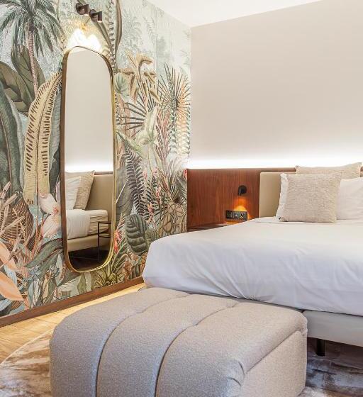 استودیوی استاندارد, Hassotel