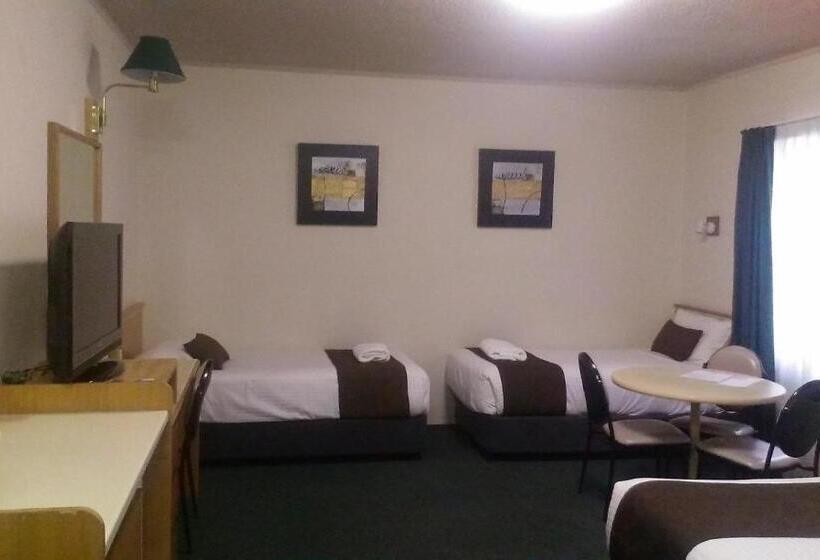 패밀리 룸, Mid City Motor Inn Singleton