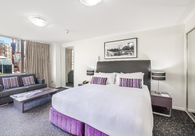 スタンダードスタジオ, Oaks Sydney Hyde Park Suites