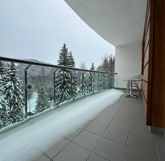 Апартаменты 1 Спальня с Балконом, Interhotel Montana
