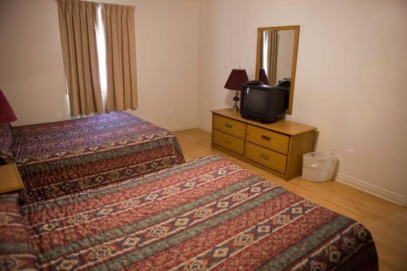 ２ダブルベッドのスタンダードルーム, Clansman Motel