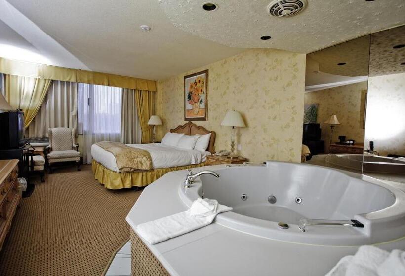 キングサイズベッドのスタンダードルーム, Travelodge By Wyndham Niagara Falls Fallsview