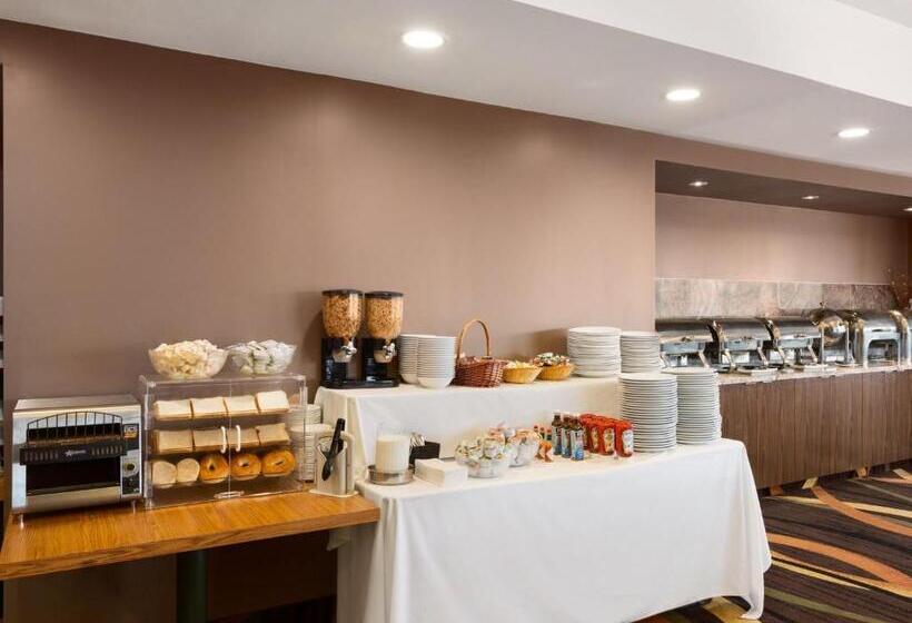 スタンダードシティビュールーム, Travelodge By Wyndham Niagara Falls Fallsview
