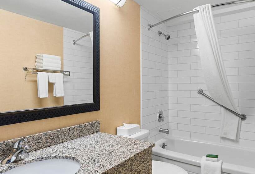 Suite Tematic, Travelodge Hotel By Wyndham Saskatoon