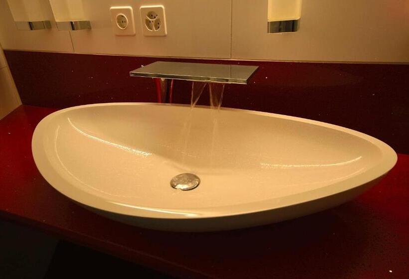 标准三人间, Ambiente Hotel Freieck