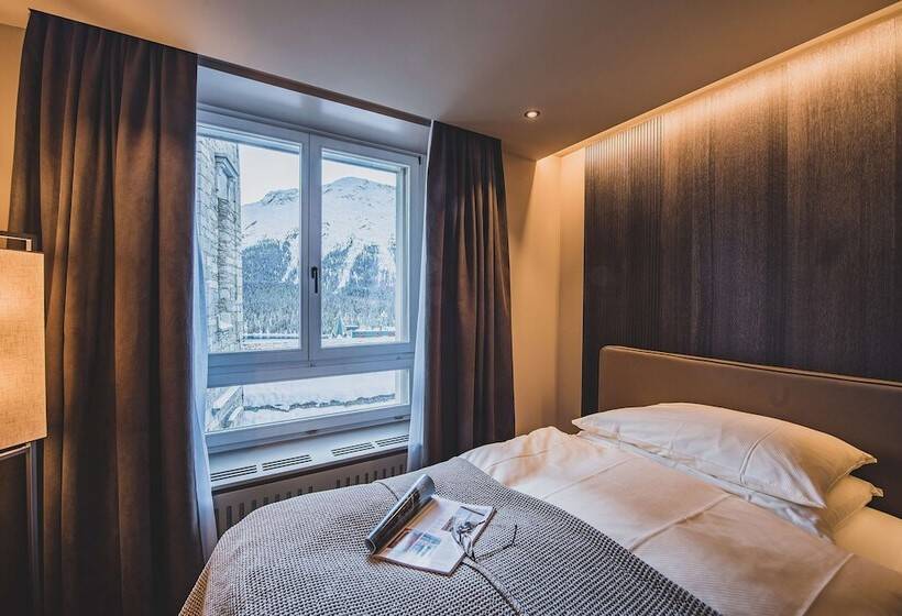 标准单人间, Art Boutique Hotel Monopol