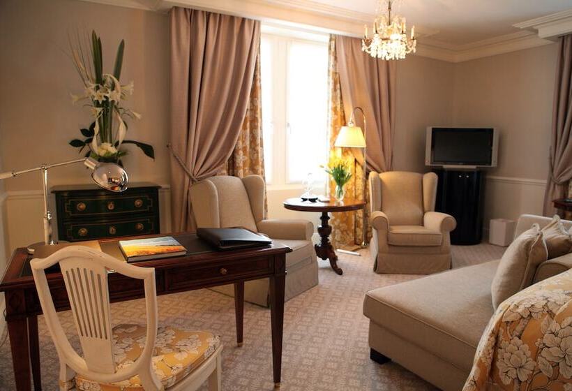 Junior Suite Vista Città, Grand Hotel Du Lac   Relais & Châteaux