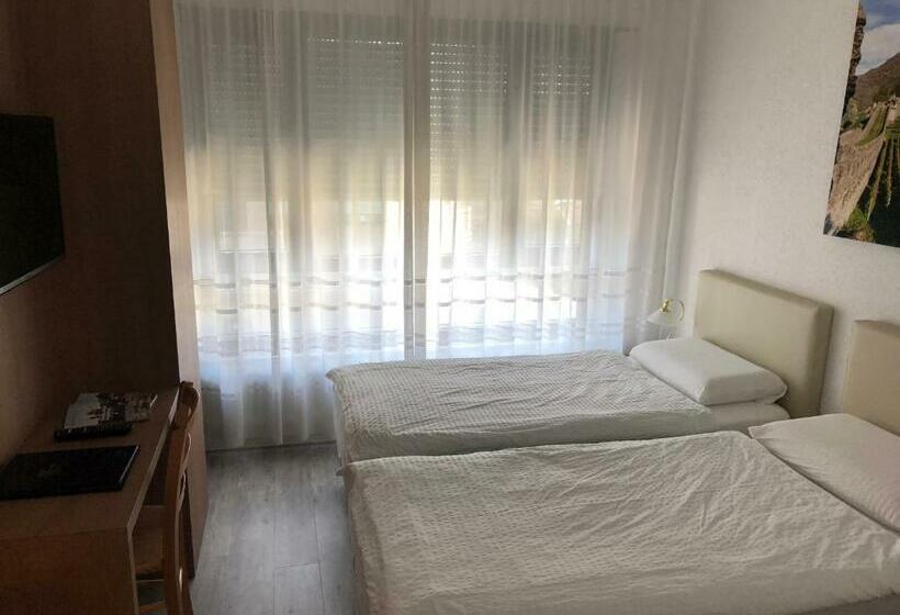Номер Стандарт, Ceresio