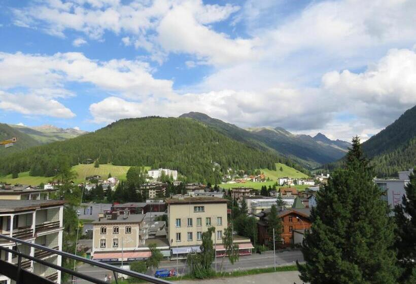 חדר סטנדרט עם מרפסת, Derby Davos